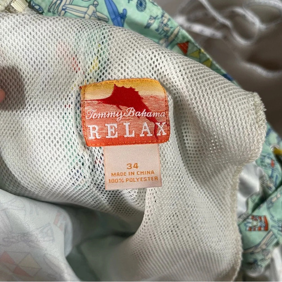 TOMMY BAHAMA ~ Men’s Swim Board Shorts with Pockets Novelty Print - Picture 6 of 9